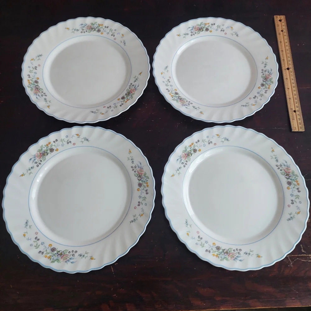 Dinner - Picture 3 of 8